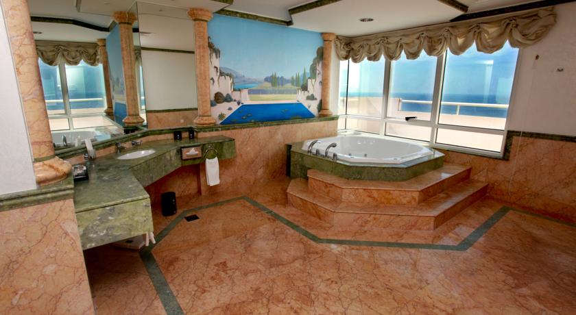 Номера в отеле Ramada Beach Hotel Ajman, Аджман, ОАЭ