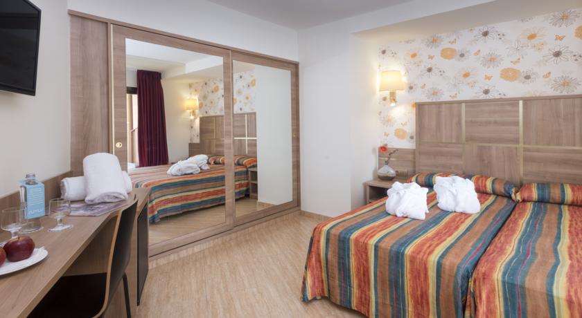 Номера в отеле Sumus Hotel Stella & Spa, Коста дель Маресме, Испания