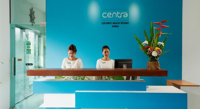 Рецепция в холле