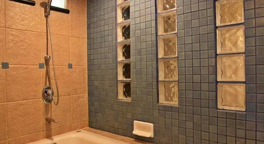 Номера в отеле Woraburi Phuket Resort & Spa, Пхукет, Таиланд