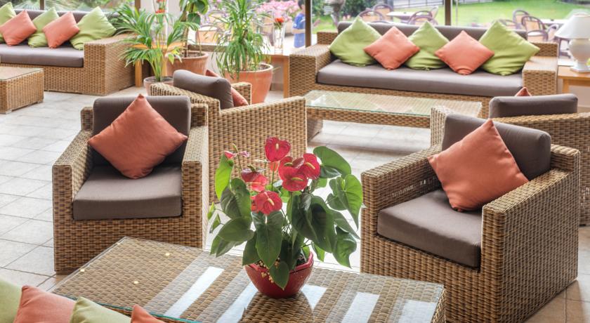 Лаунж в холле