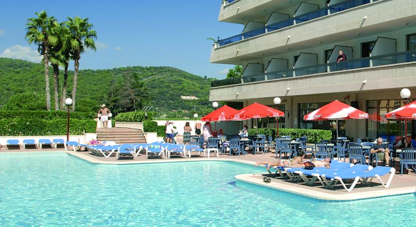 Территория отеля