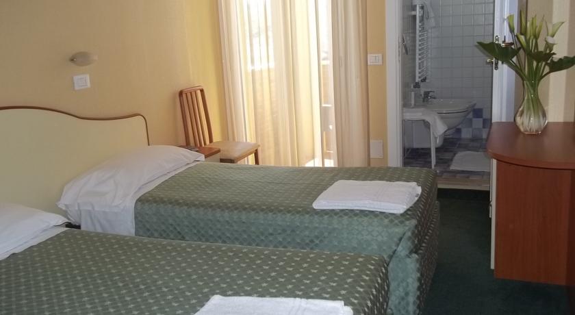 Номера в отеле Crosal, Римини, Италия