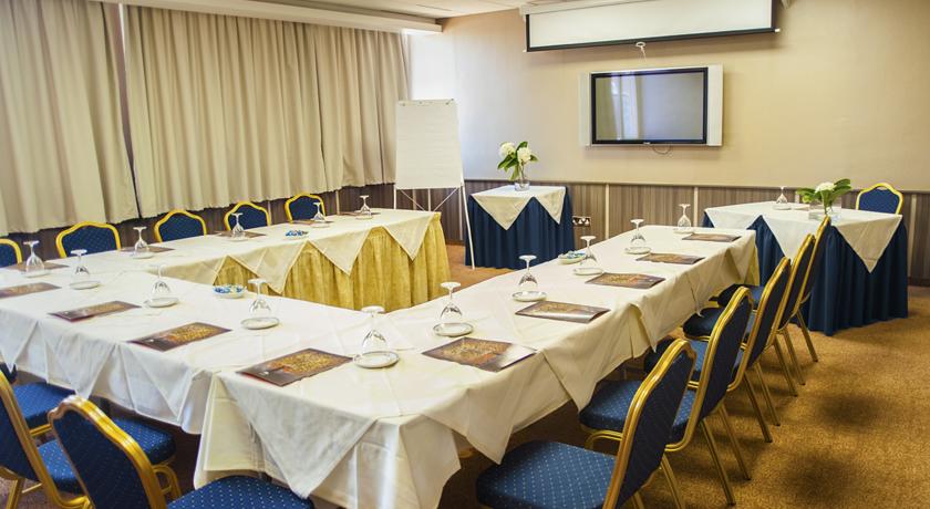 Конференц-зал