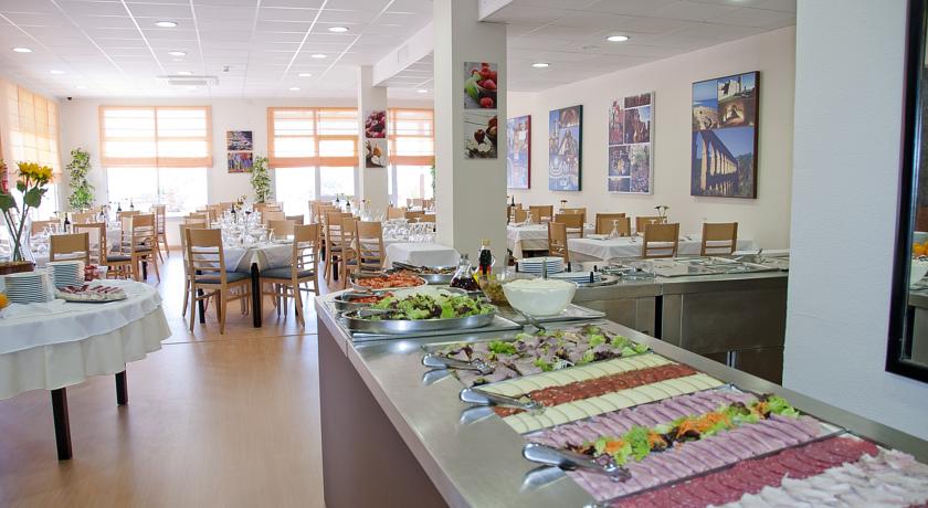 Ресторан со шведским столом