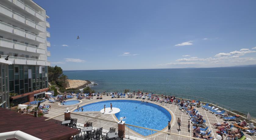 Территория отеля