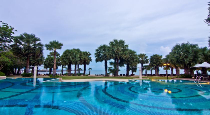 Открытый бассейн