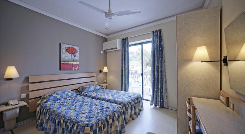 Номера в отеле Porto Azzurro Aparthotel, Сан Пол Бэй, Мальта