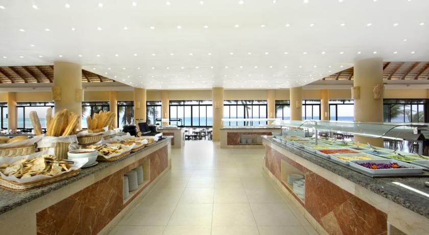 Ресторан со шведским столом