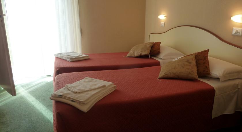 Номера в отеле Crosal, Римини, Италия