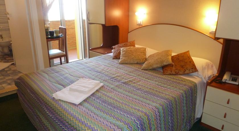 Номера в отеле Crosal, Римини, Италия