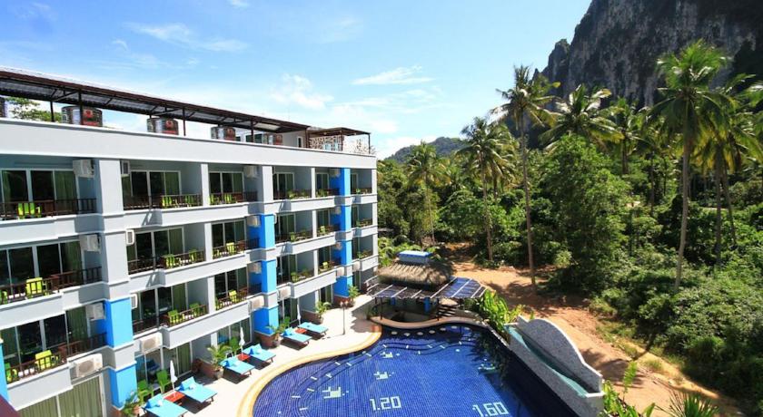 Территория отеля