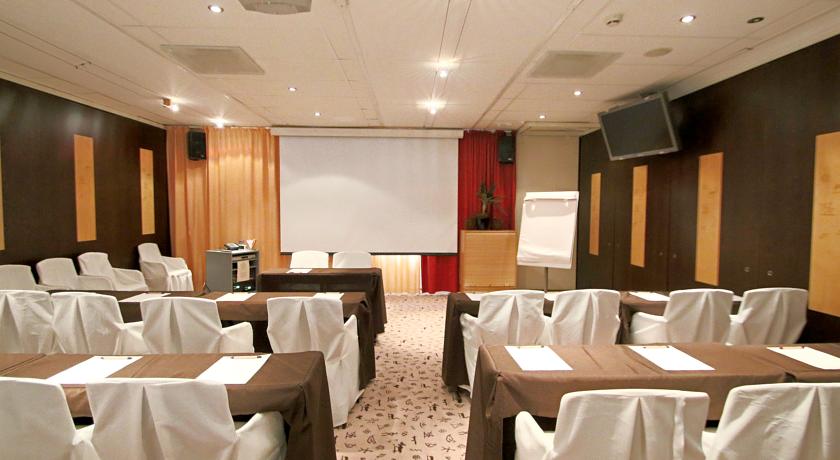 Конференц-зал