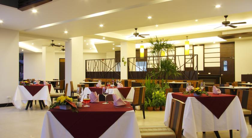 В рестоарне