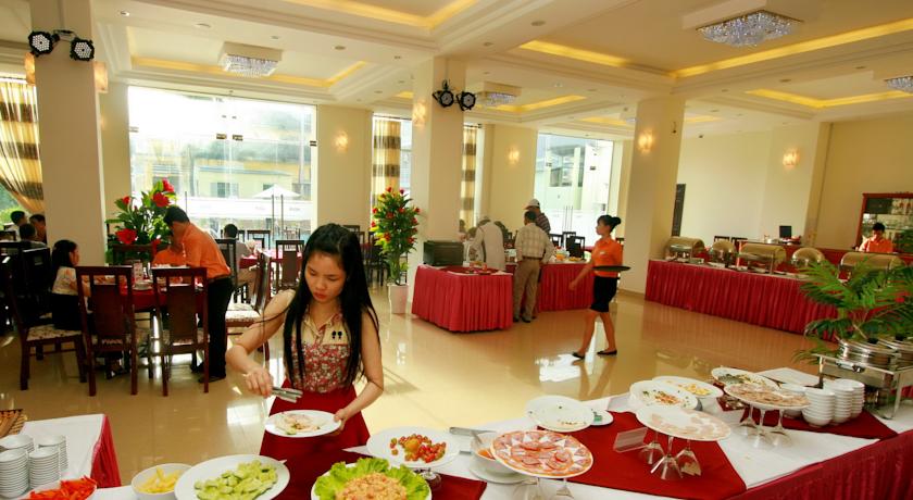 Ресторан со шведским столом