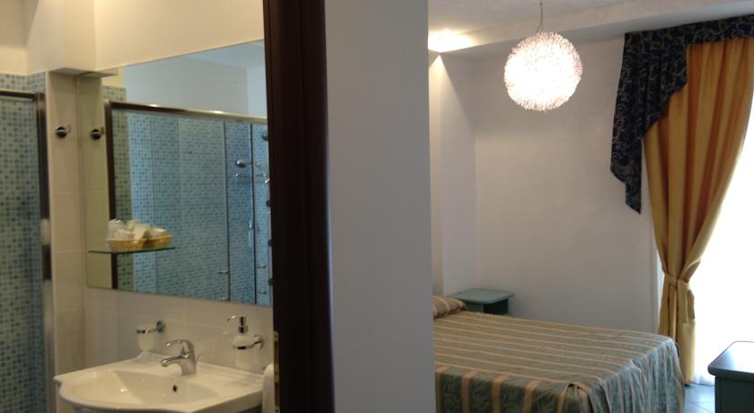 Номера в отеле Centrale, Риччоне, Италия