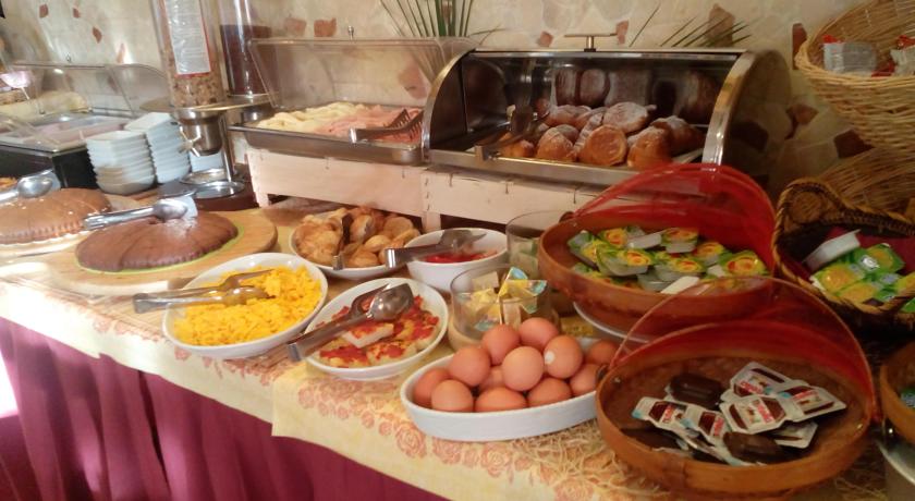 Ресторан со шведским столом