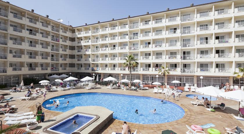 Территория отеля