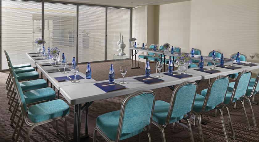 Комната для переговоров