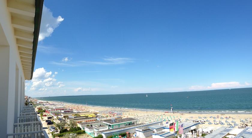 Вид из окон номеров