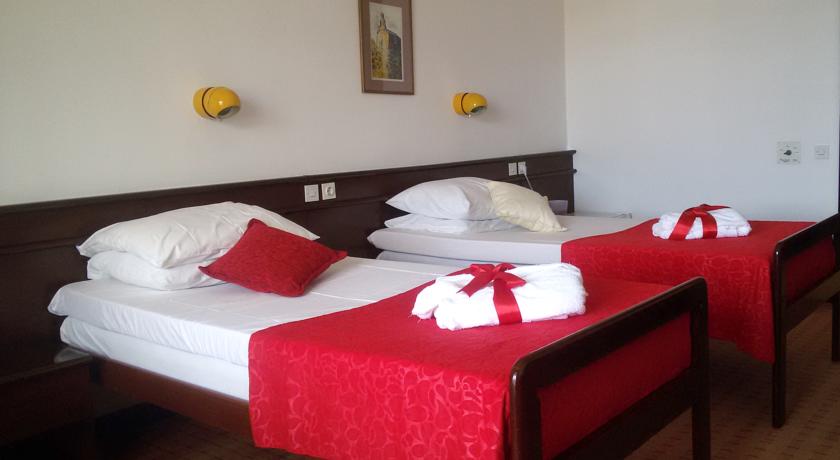 Номера в отеле Institut Igalo, Герцег Нови, Черногория