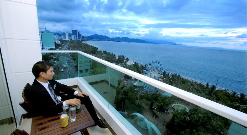 Вид с балкона номера