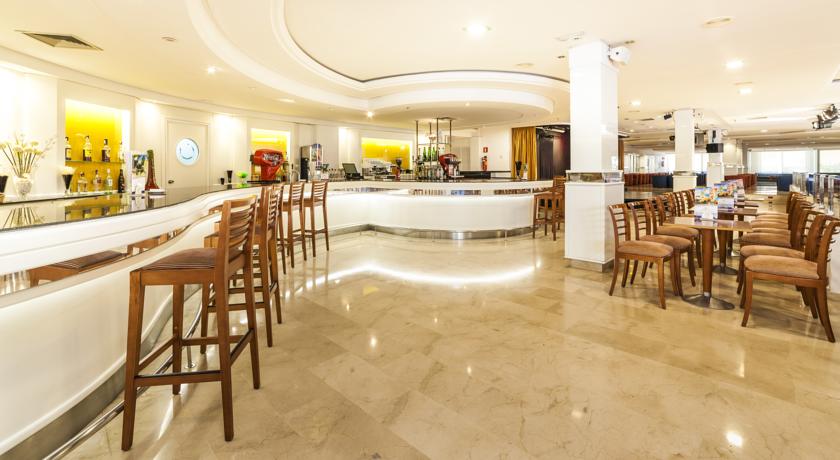 GLOBALES PIONERO SANTA PONSA PARK