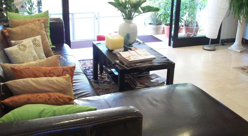 Лаунж в холле