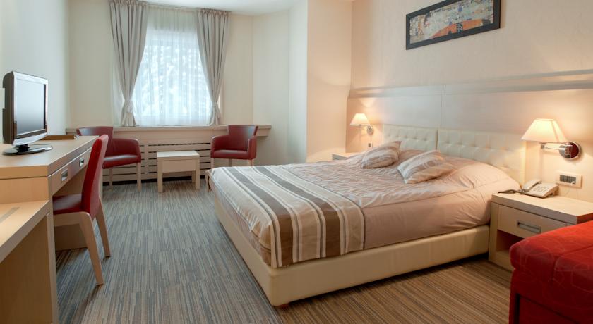 Номера в отеле Family Hotel Angella, Копаоник, Сербия