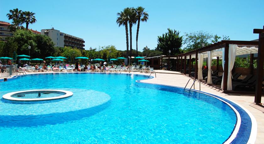 Открытый бассейн