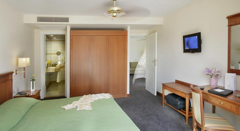 Номера в отеле Theophano Imperial Palace, Халкидики-Кассандра, Греция