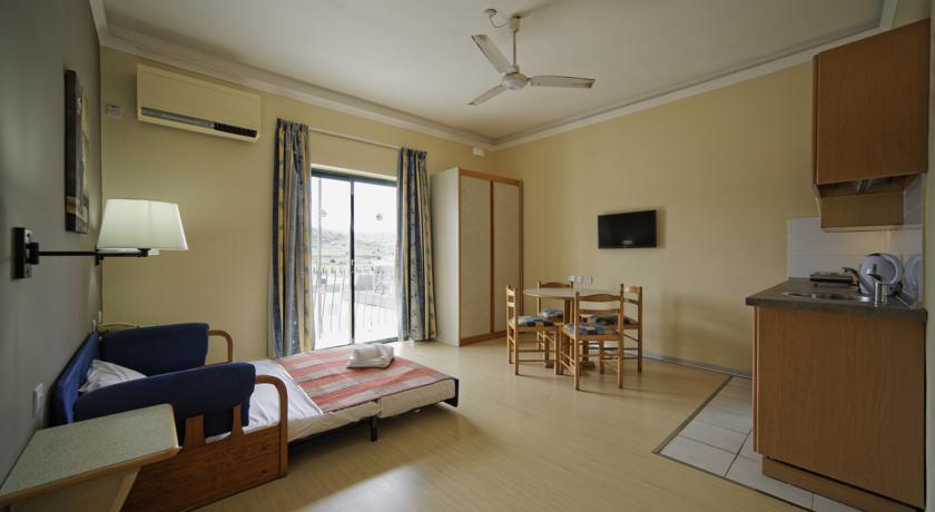 Номера в отеле Porto Azzurro Aparthotel, Сан Пол Бэй, Мальта