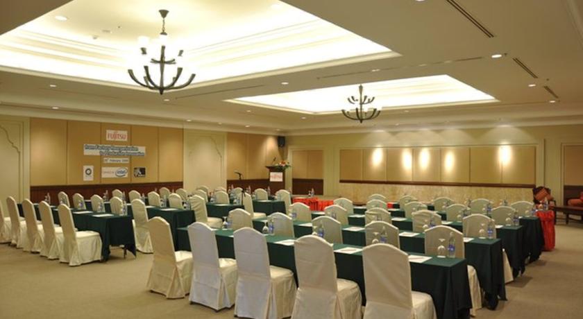 Конференц-зал