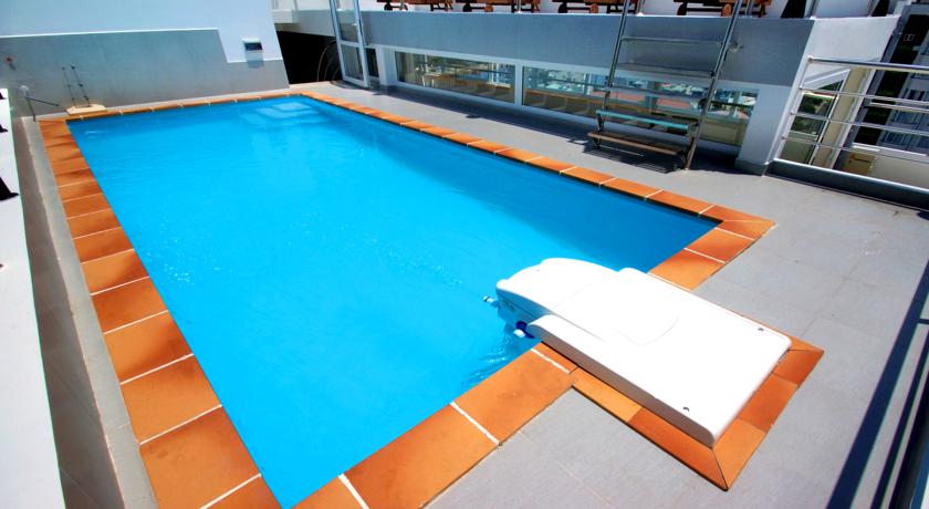 Открытый бассейн