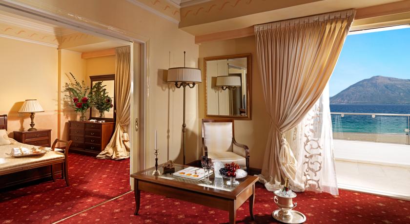 Номера в отеле Porto Rio Hotel, Пелопоннес, Греция