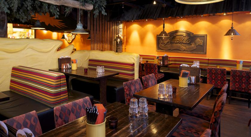 В закусочной