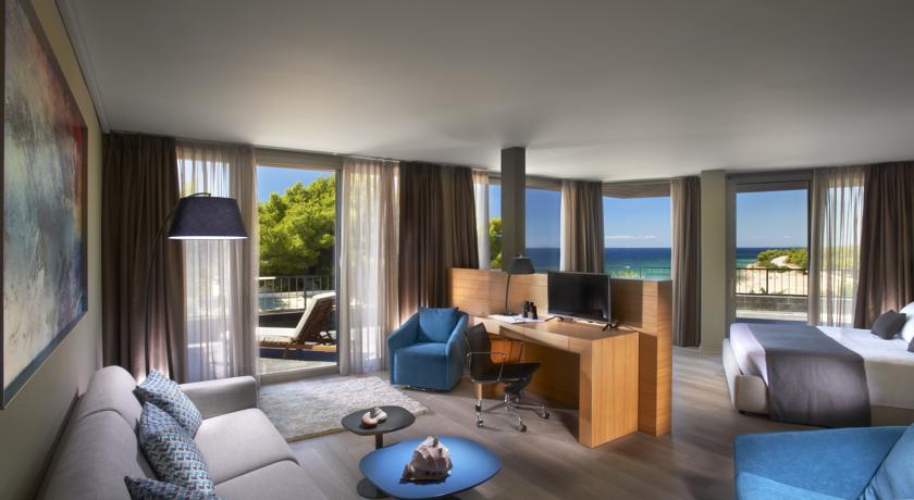 Номера в отеле Blue Dolphin Hotel, Халкидики-Ситония, Греция
