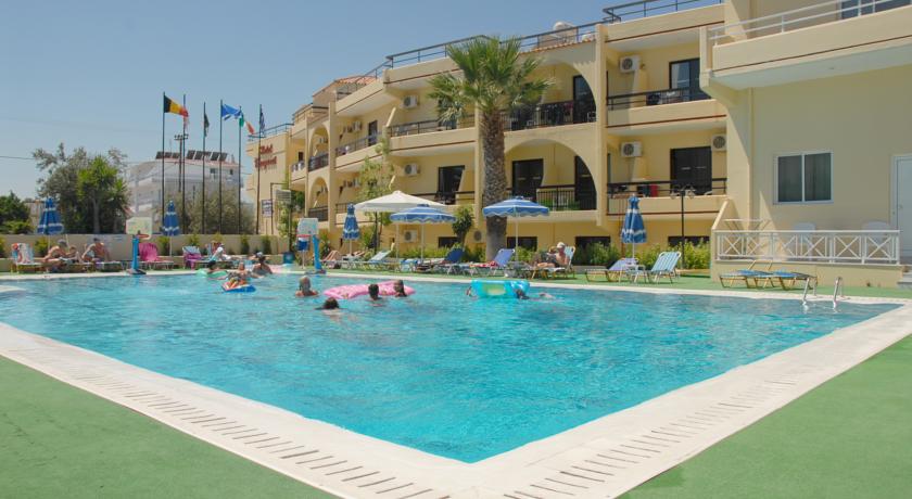 Открытый бассейн