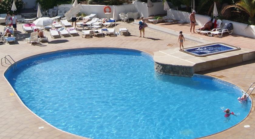 Открытый бассейн