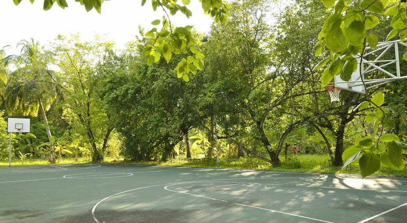 Спортивная площадка