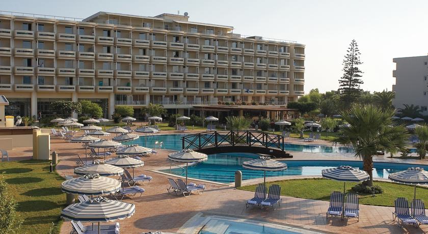 Территория отеля