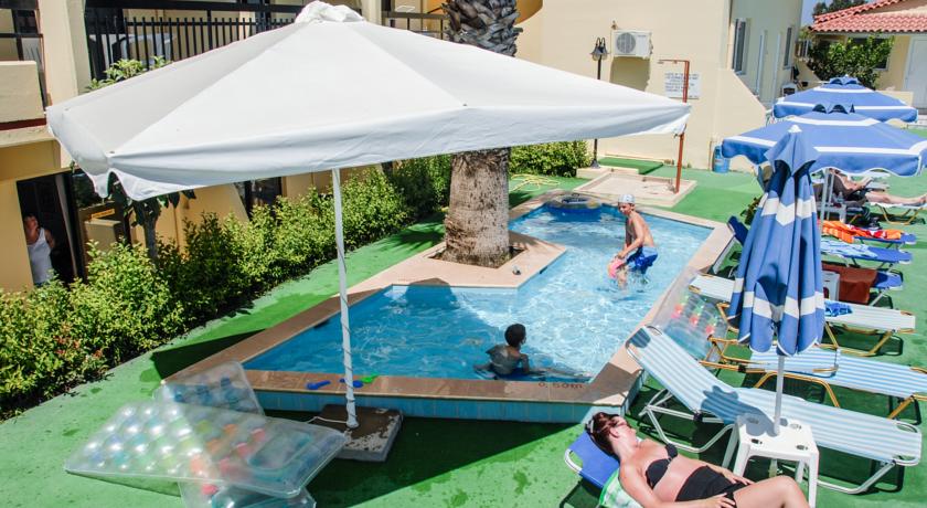 Детский бассейн