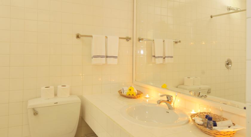 Номера в отеле Fun Island Resort & Spa, Южный Мале Атолл, Мальдивы