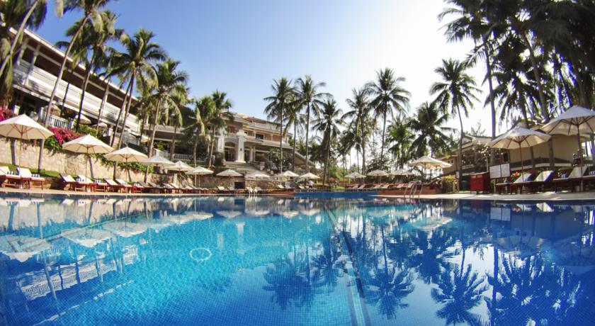 Открытый бассейн