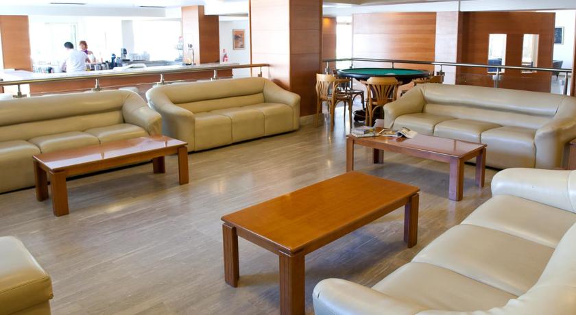 Лаунж в баре