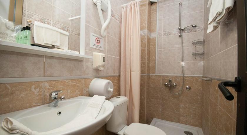 Номера в отеле Grbalj, Будва, Черногория