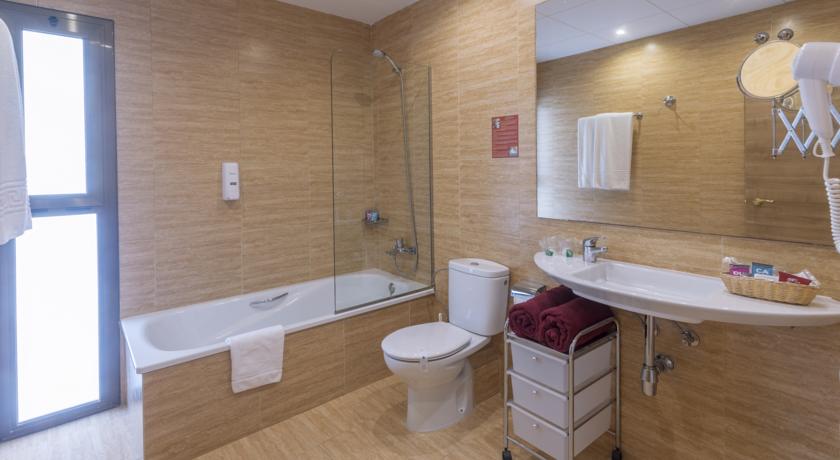 Номера в отеле Sumus Hotel Stella & Spa, Коста дель Маресме, Испания