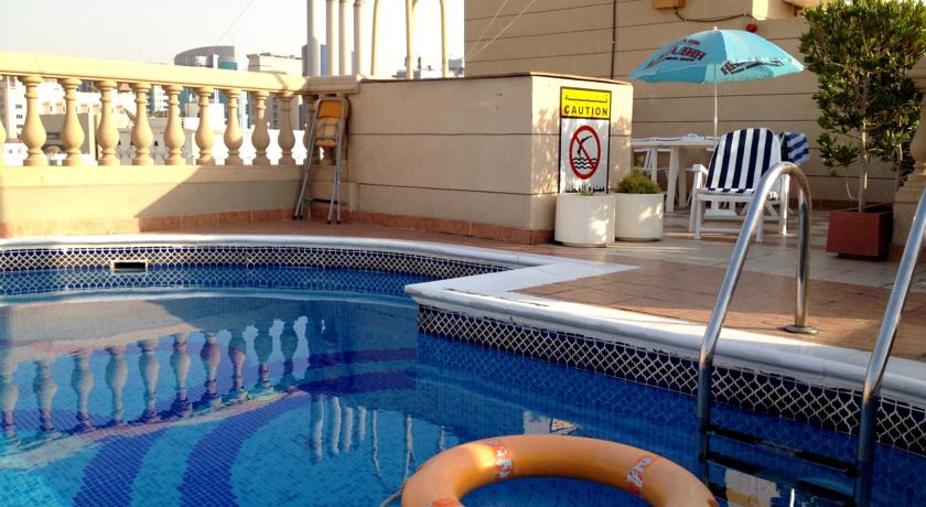 Открытый бассейн