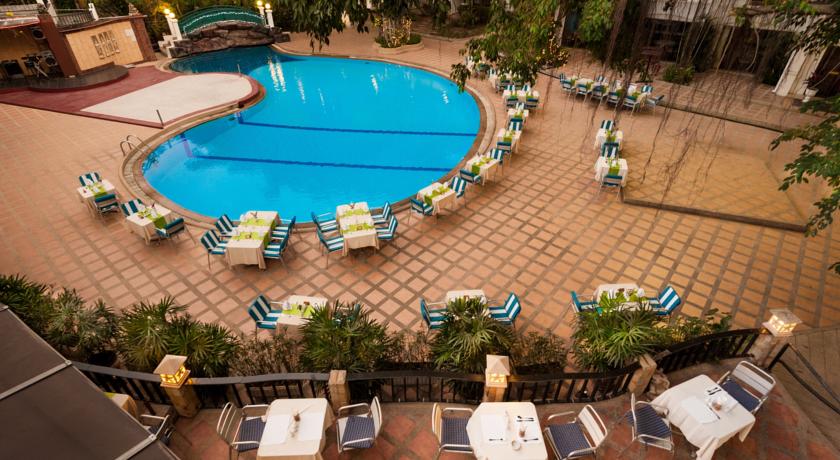 Открытый бассейн