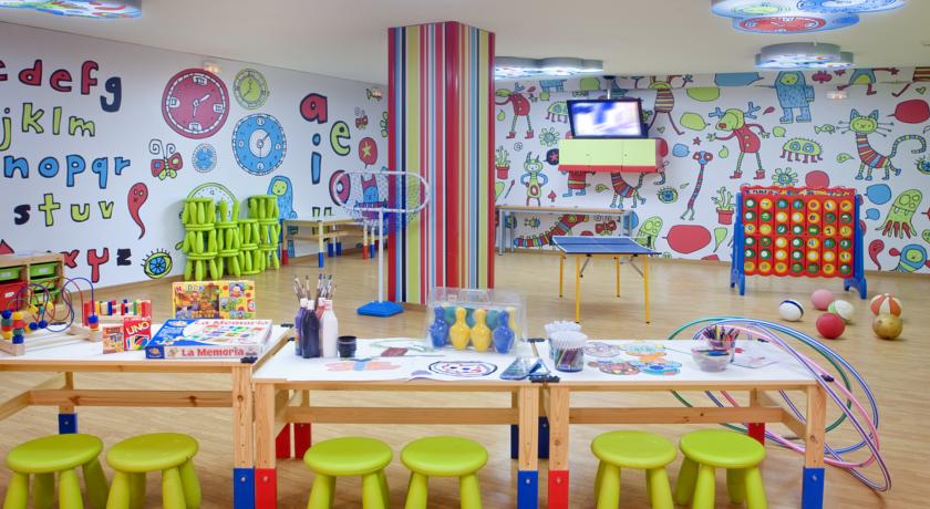 Детский клуб